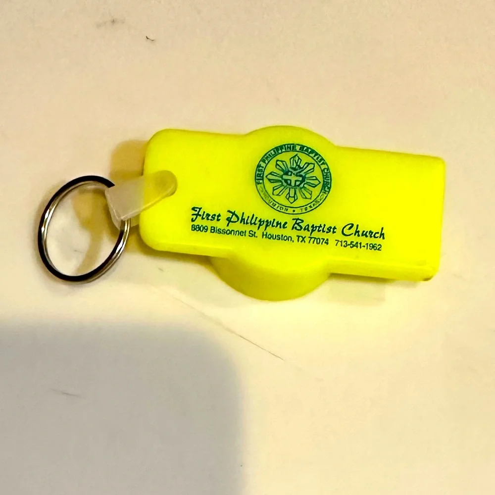VTG RARE CUSTOM TWIST CAP BOTTLE OPENER KEYCHAIN COLLECTIBLE PHILIPPINE BAPTIST